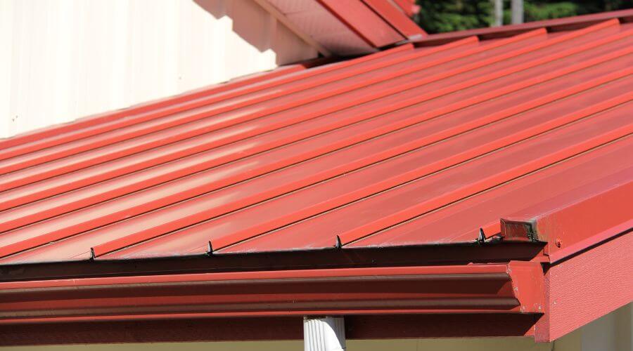 Professional gutter cleaning services in McCarr, KY